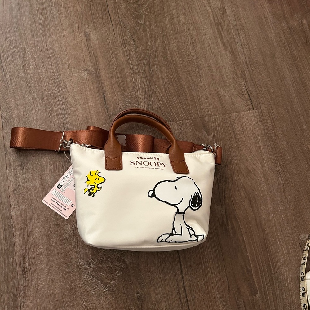 Peanuts Snoopy Crossbody Bag in White and Brown